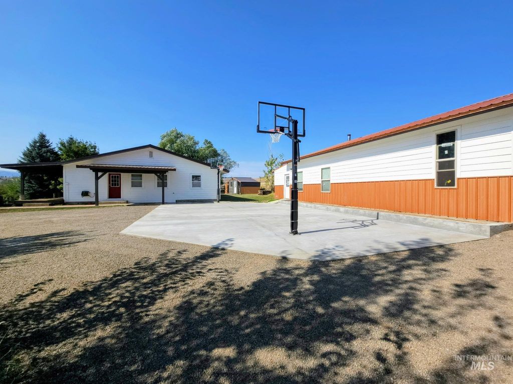 Photo of 2599 Fruitvale Glendale Road, Council, ID 83612 (MLS # 98981338)