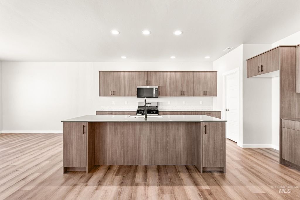 Photo of 3767 W Piscina Dr, Meridian, ID 83642 (MLS # 98983773)