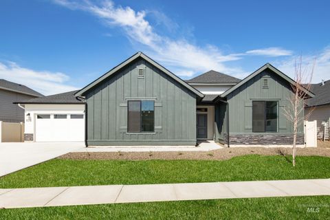 Photo of 3767 W Piscina Dr, Meridian, ID 83642 (MLS # 98983773)