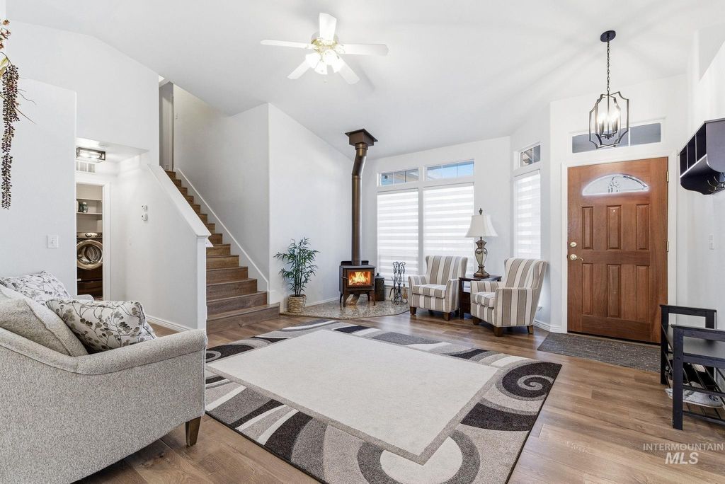 Photo of 16968 N Dememere Loop, Nampa, ID 83687 (MLS # 98974478)