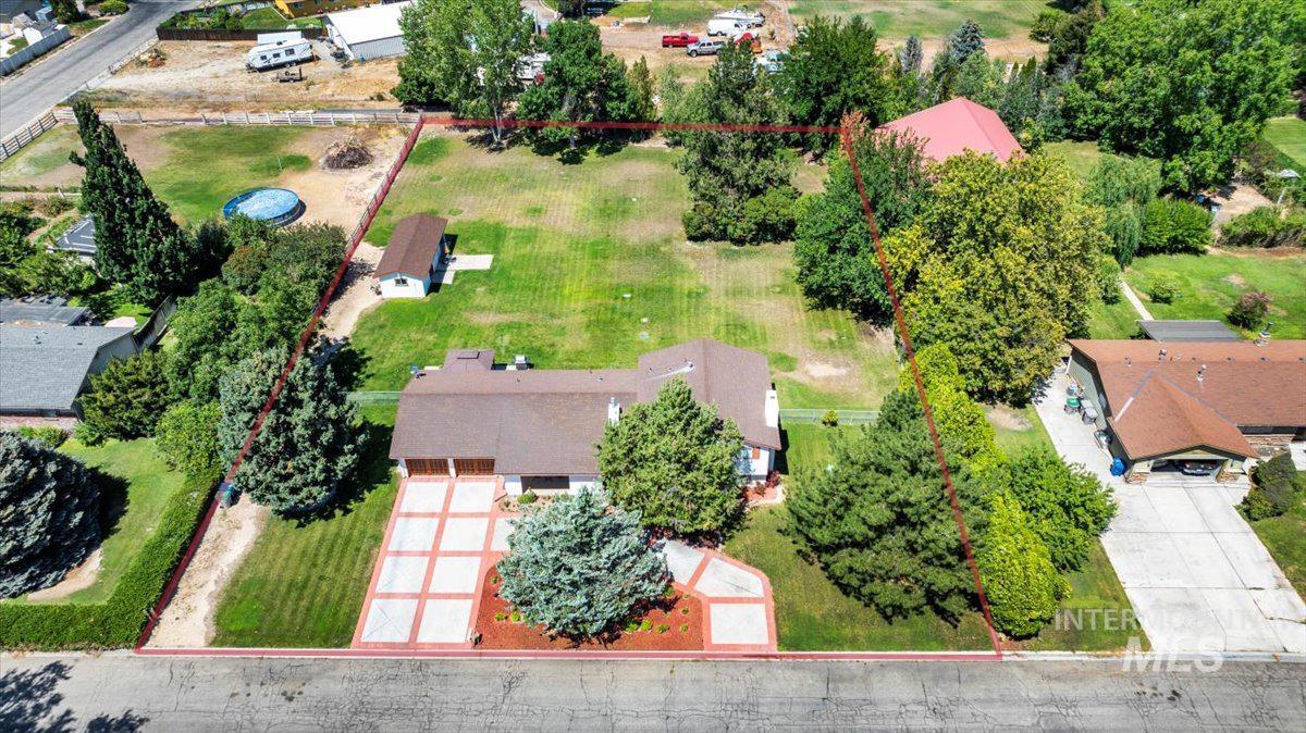 Aerial view of property's location with property parcel outlined