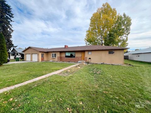 603 Maple Street Nezperce ID 83543