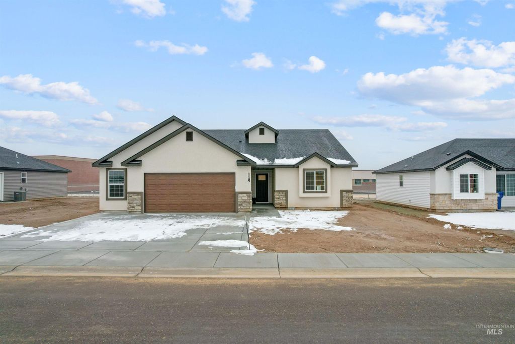 Photo of 115 W 13th Ave, Jerome, ID 83338 (MLS # 98972224)