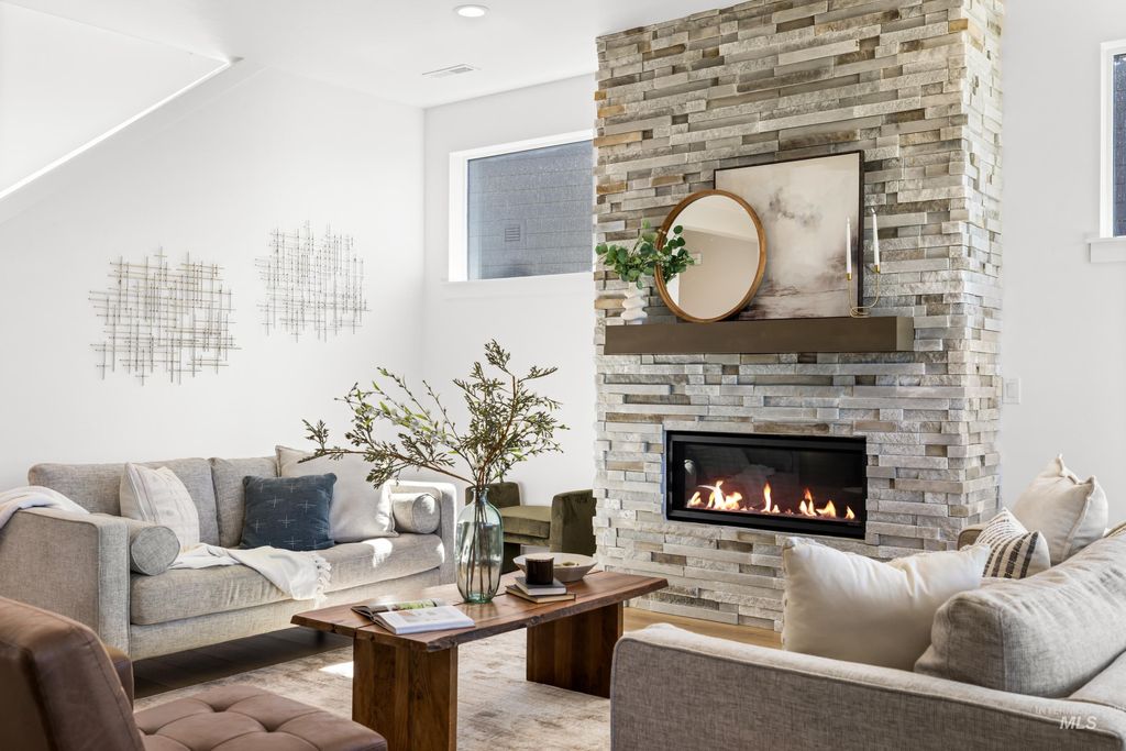 Photo of 7649 W Whisper Ridge Dr #Rouge, Meridian, ID 83646 (MLS # 98967078)