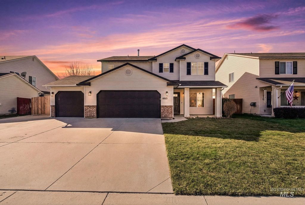 Photo of 19613 Commonwealth Ave, Caldwell, ID 83605 (MLS # 98976152)