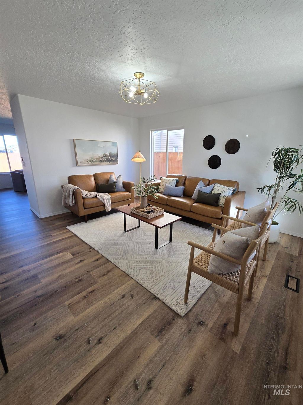 Photo of 19613 Commonwealth Ave, Caldwell, ID 83605 (MLS # 98976152)