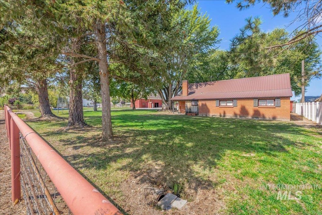 Photo of 2525 S Johns Avenue, Emmett, ID 83617 (MLS # 98977343)