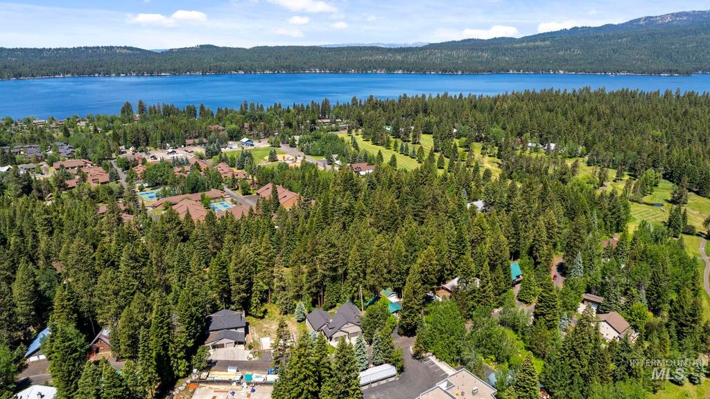 Photo of 908 Fairway Dr #A, McCall, ID 83638 (MLS # 98991370)
