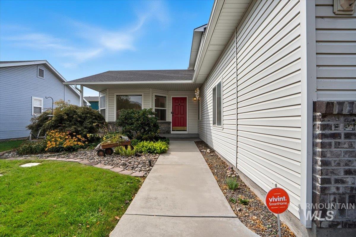 643 E Sedgewick Street