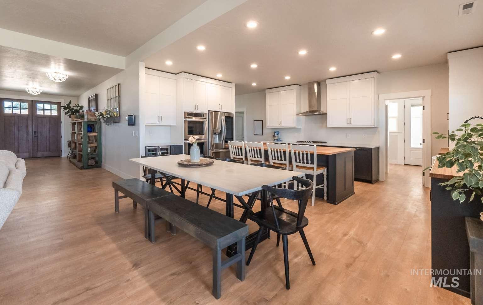 9853 Salmon Ridge Pl