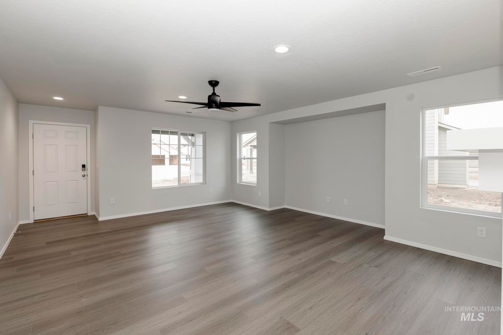 Photo of 13695 Nisene Ct, Caldwell, ID 83607 (MLS # 98970109)