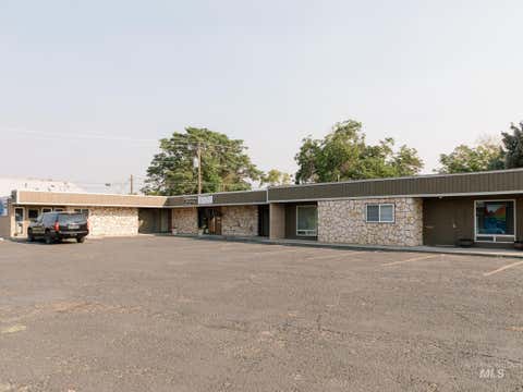 Photo of 992 W Idaho AVE, Ontario, OR 97914 (MLS # 98998434)