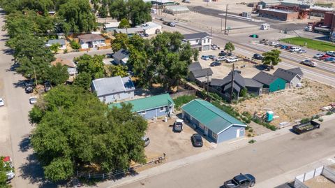 Photo of 12 E 1st St, Nyssa, OR 97913 (MLS # 98955304)