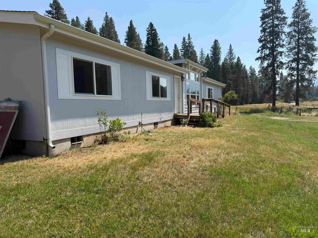 Photo of 1416 Hatter Creek, Princeton, ID 83857 (MLS # 98998448)