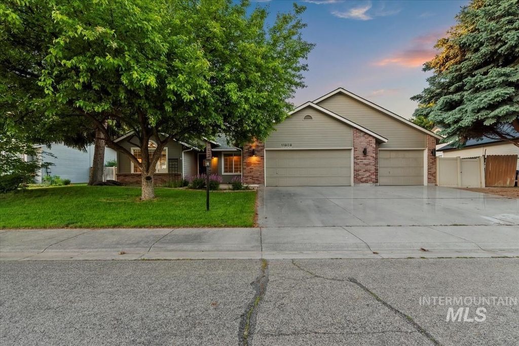 Photo of 11909 W Patrina Dr, Boise, ID 83713 (MLS # 98963526)