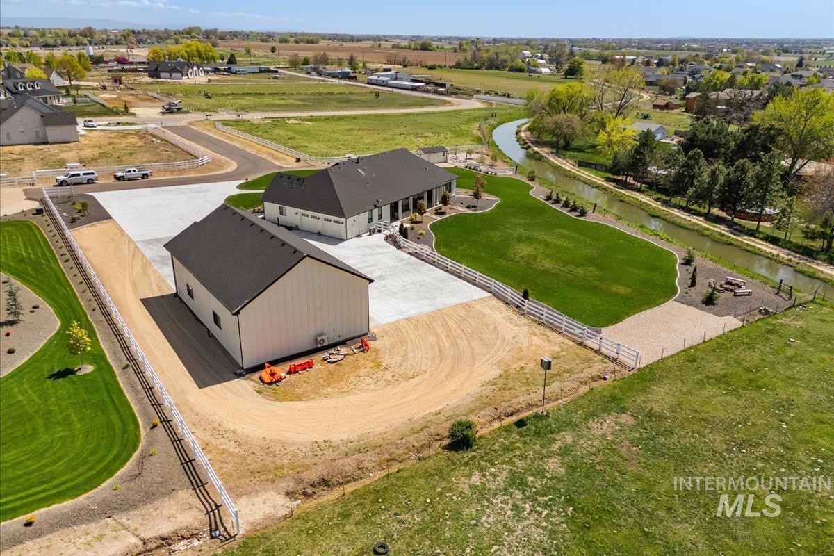 Nampa, Idaho 83687, United States, 3 Bedrooms Bedrooms, ,3 BathroomsBathrooms,Residential,Pending,116300