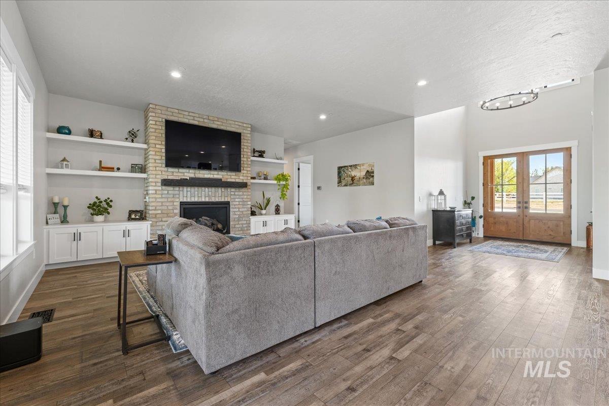 Nampa, Idaho 83687, United States, 3 Bedrooms Bedrooms, ,3 BathroomsBathrooms,Residential,Pending,116300