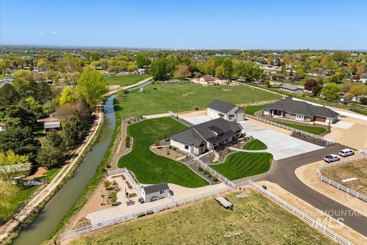 Nampa, Idaho 83687, United States, 3 Bedrooms Bedrooms, ,3 BathroomsBathrooms,Residential,Pending,116300