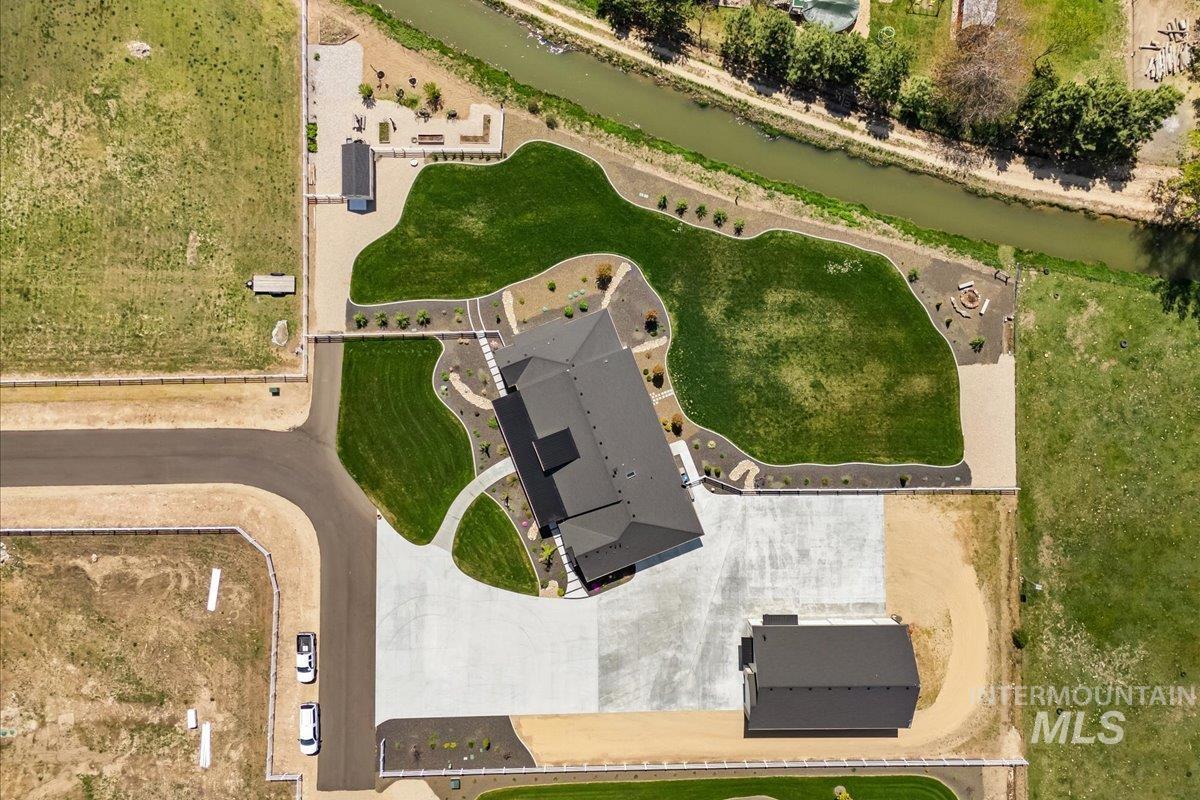 Nampa, Idaho 83687, United States, 3 Bedrooms Bedrooms, ,3 BathroomsBathrooms,Residential,Pending,116300