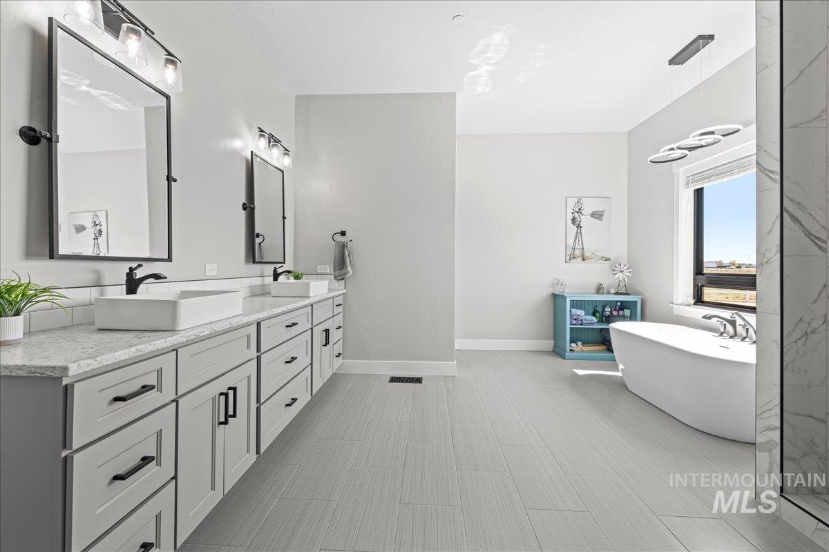 Nampa, Idaho 83687, United States, 3 Bedrooms Bedrooms, ,3 BathroomsBathrooms,Residential,Pending,116300