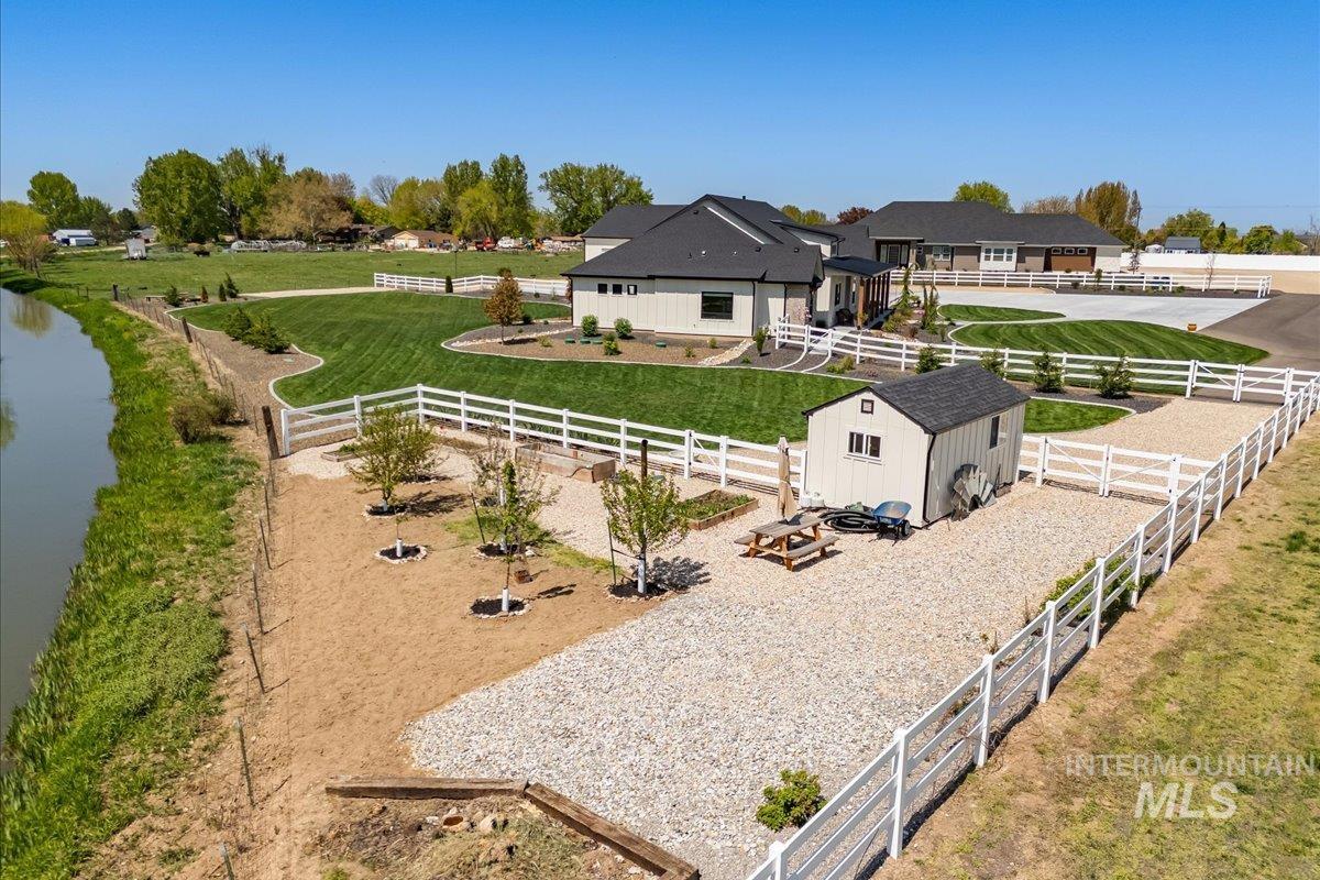 Nampa, Idaho 83687, United States, 3 Bedrooms Bedrooms, ,3 BathroomsBathrooms,Residential,Pending,116300