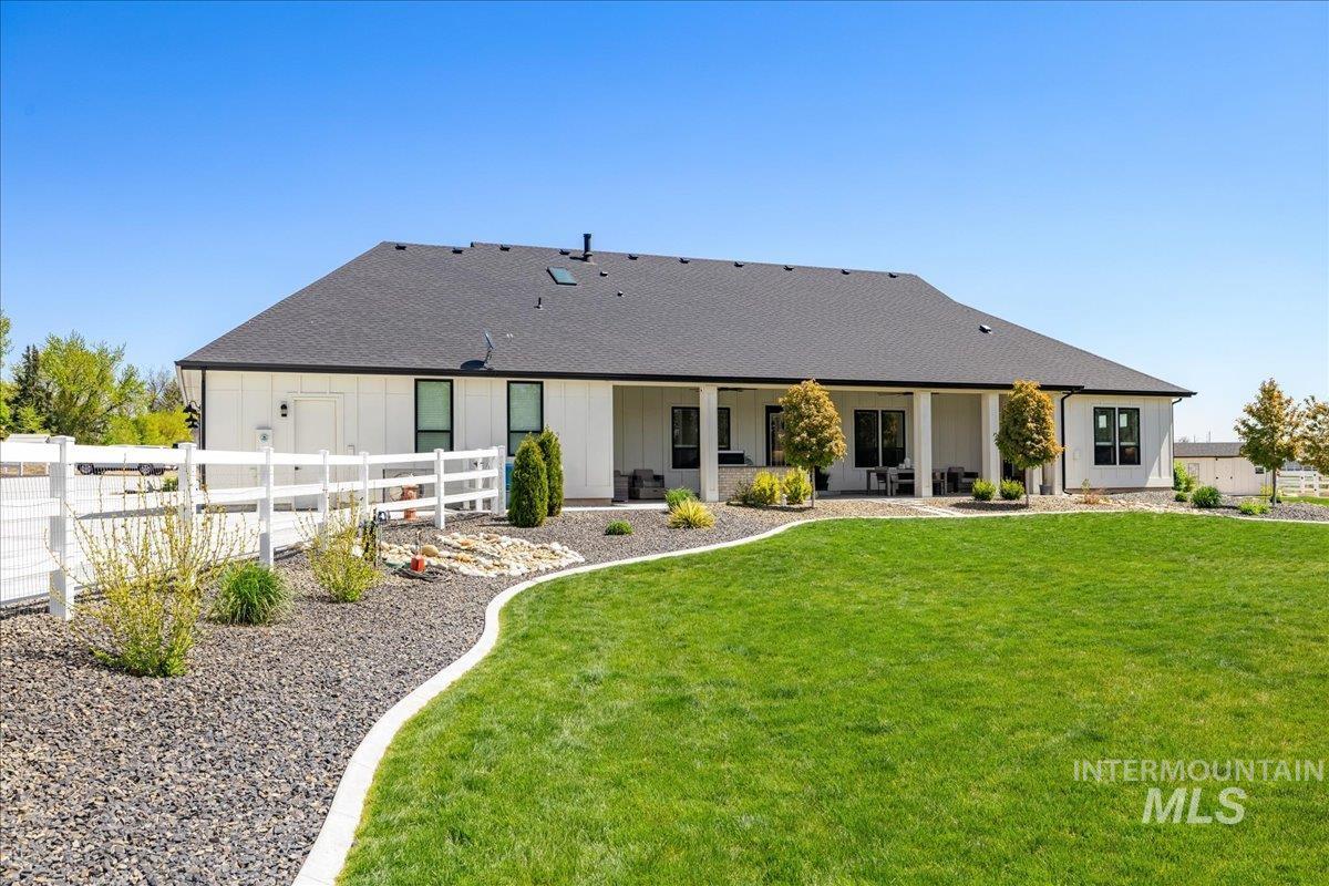 Nampa, Idaho 83687, United States, 3 Bedrooms Bedrooms, ,3 BathroomsBathrooms,Residential,Pending,116300
