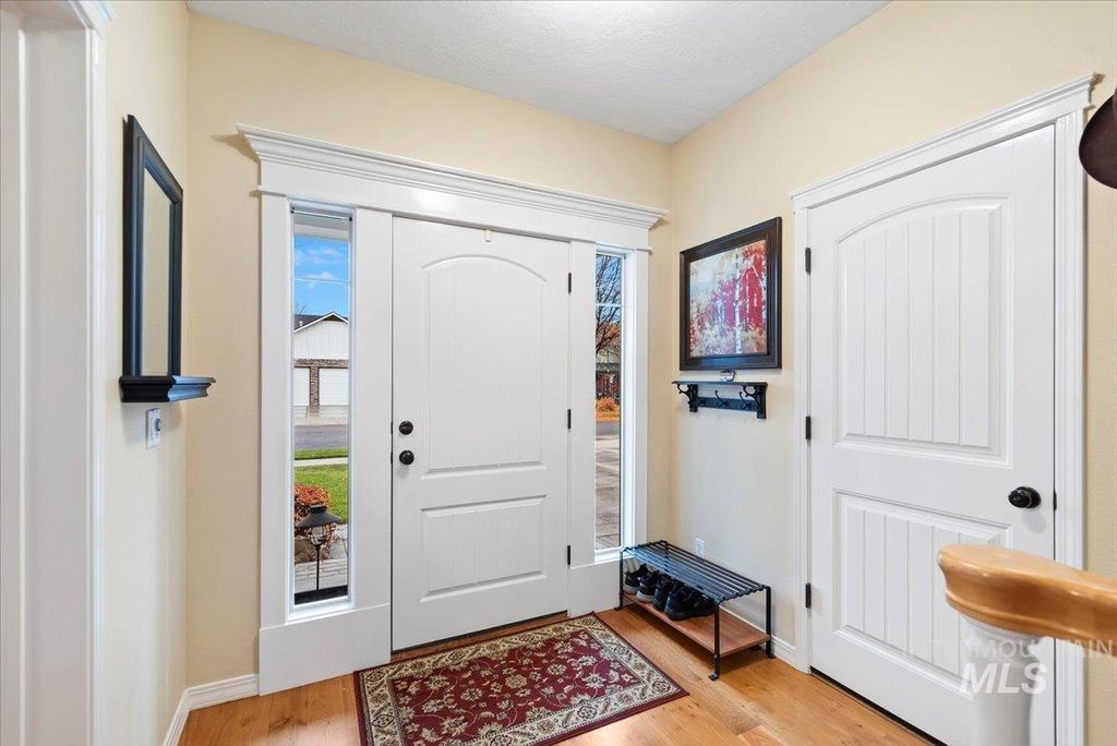 Photo of 2998 E Shadowwolf Dr, Eagle, ID 83616 (MLS # 98974047)