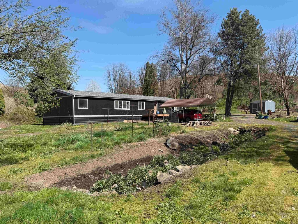 Photo of 27474 N Tom Beall Road, Lapwai, ID 83540 (MLS # 98981164)