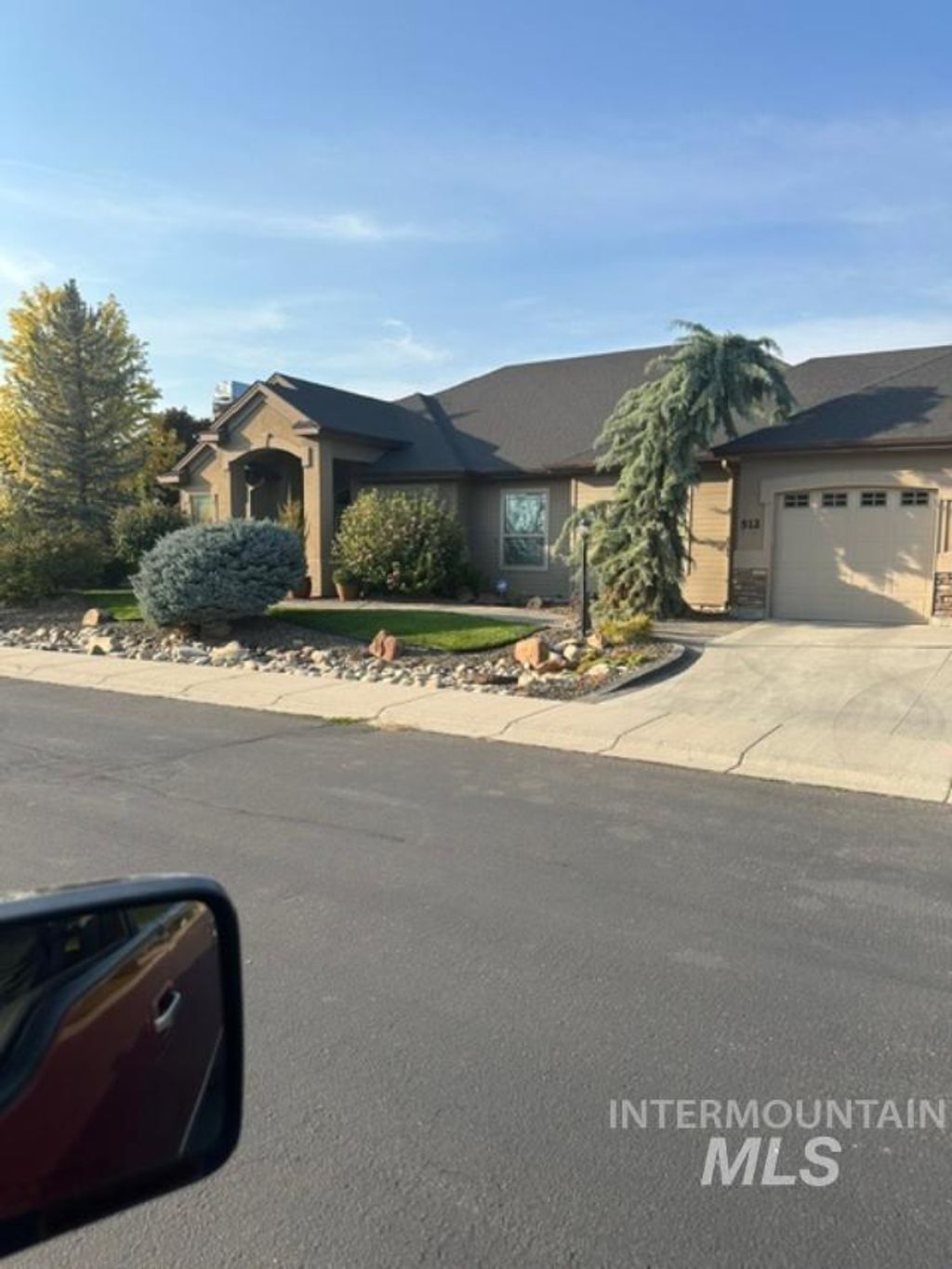 Photo of 512 Bayhill Drive, Nampa, ID 83686 (MLS # 98963478)