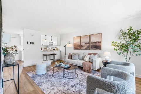 Photo of 8443 W Rifleman St, Boise, ID 83704 (MLS # 98974357)