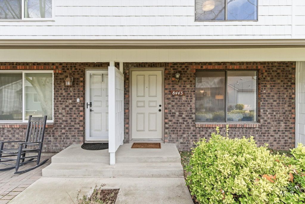 Photo of 8443 W Rifleman St, Boise, ID 83704 (MLS # 98974357)