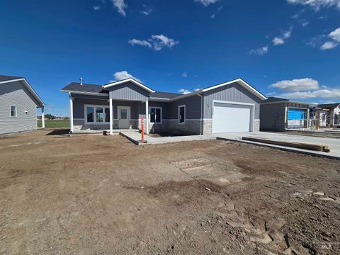 Photo of 2401 Bristol Avenue, Burley, ID 83318 (MLS # 98975693)