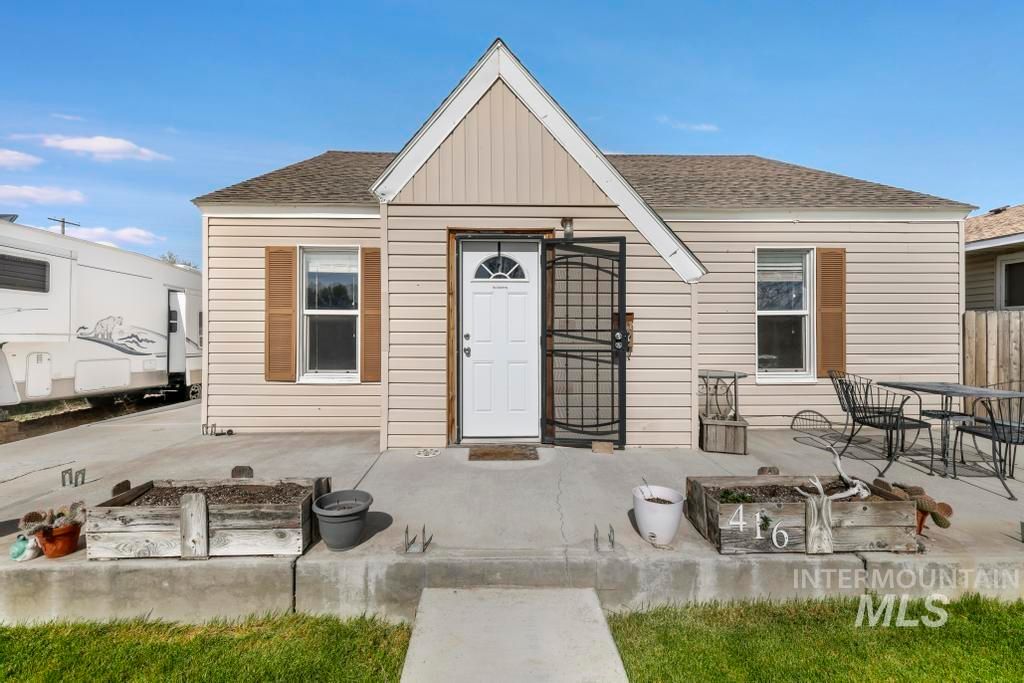 Photo of 416 12th Ave N, Buhl, ID 83316 (MLS # 98981459)