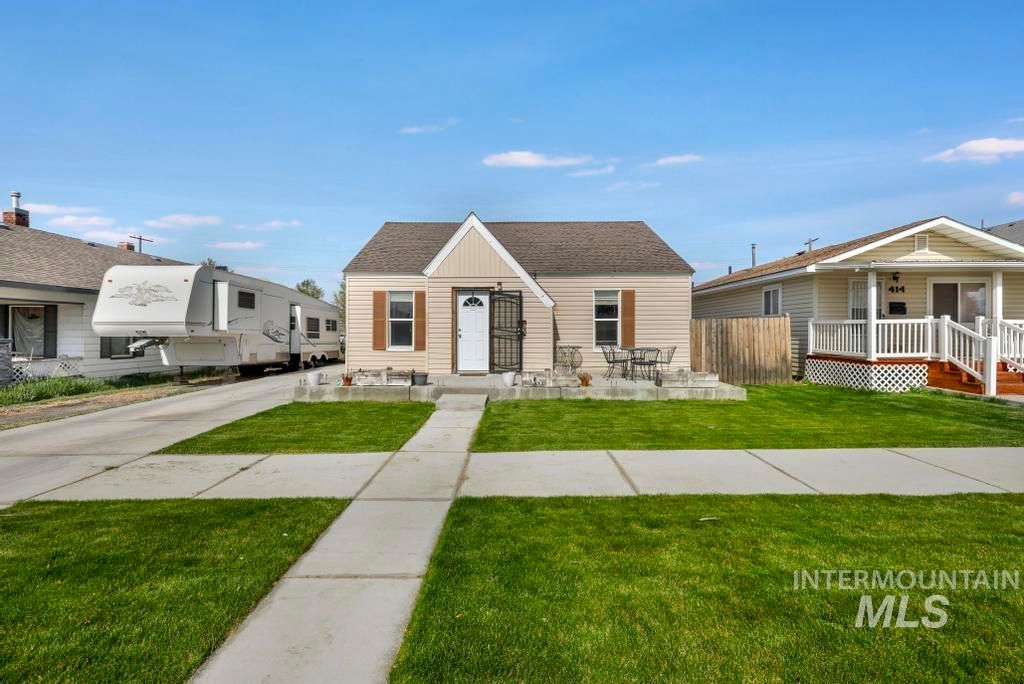 Photo of 416 12th Ave N, Buhl, ID 83316 (MLS # 98981459)