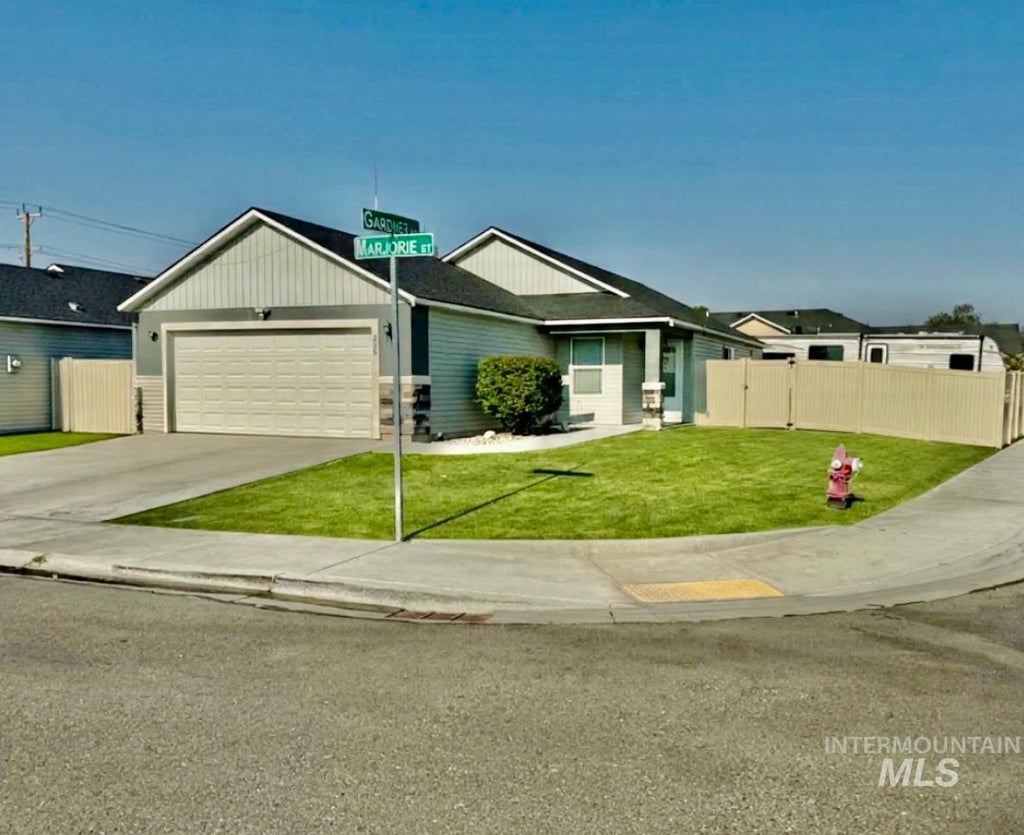 Photo of 256 Marjorie Street, Twin Falls, ID 83301 (MLS # 98995182)