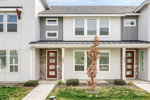 Photo of 407 N Tessa Lane, Meridian, ID 83642 (MLS # 98979470)