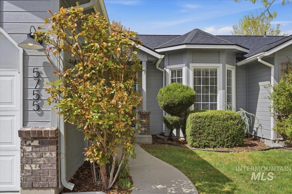Photo of 5755 S Olearia Place, Boise, ID 83716 (MLS # 98980588)