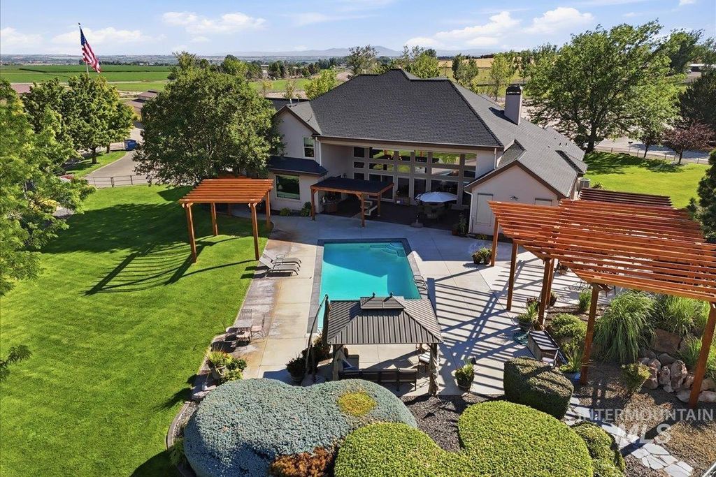 Photo of 20337 Maggard Ln, Caldwell, ID 83607 (MLS # 98994941)
