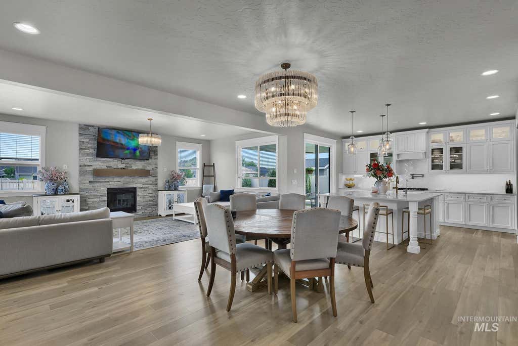 Photo of 6082 E Canyon Crossing Dr, Nampa, ID 83687 (MLS # 98998024)