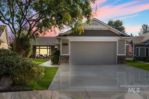 Photo of 6148 N Duxbury Pier Pl, Garden City, ID 83714 (MLS # 98961783)