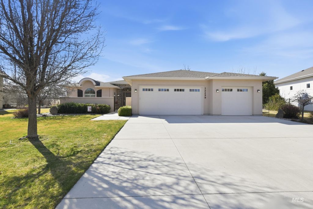 Photo of 12259 W Seven Lakes Lane, Star, ID 83669 (MLS # 98977221)