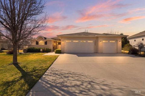 Photo of 12259 W Seven Lakes Lane, Star, ID 83669 (MLS # 98977221)