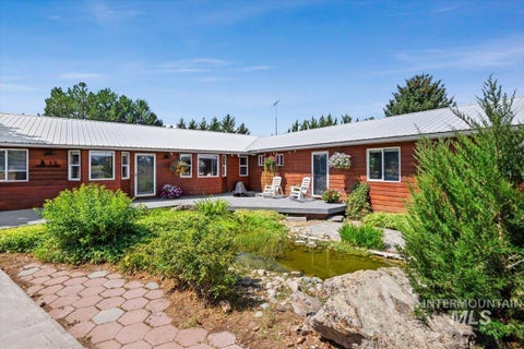 Photo of 13 N 200 E, Shoshone, ID 83352 (MLS # 98995148)