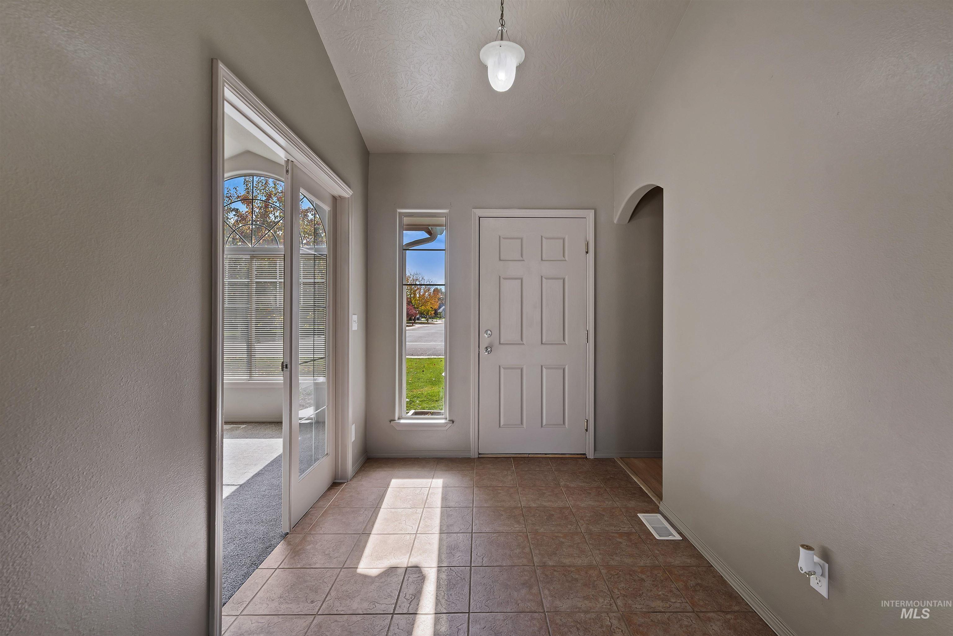 4654 W Gillette St.