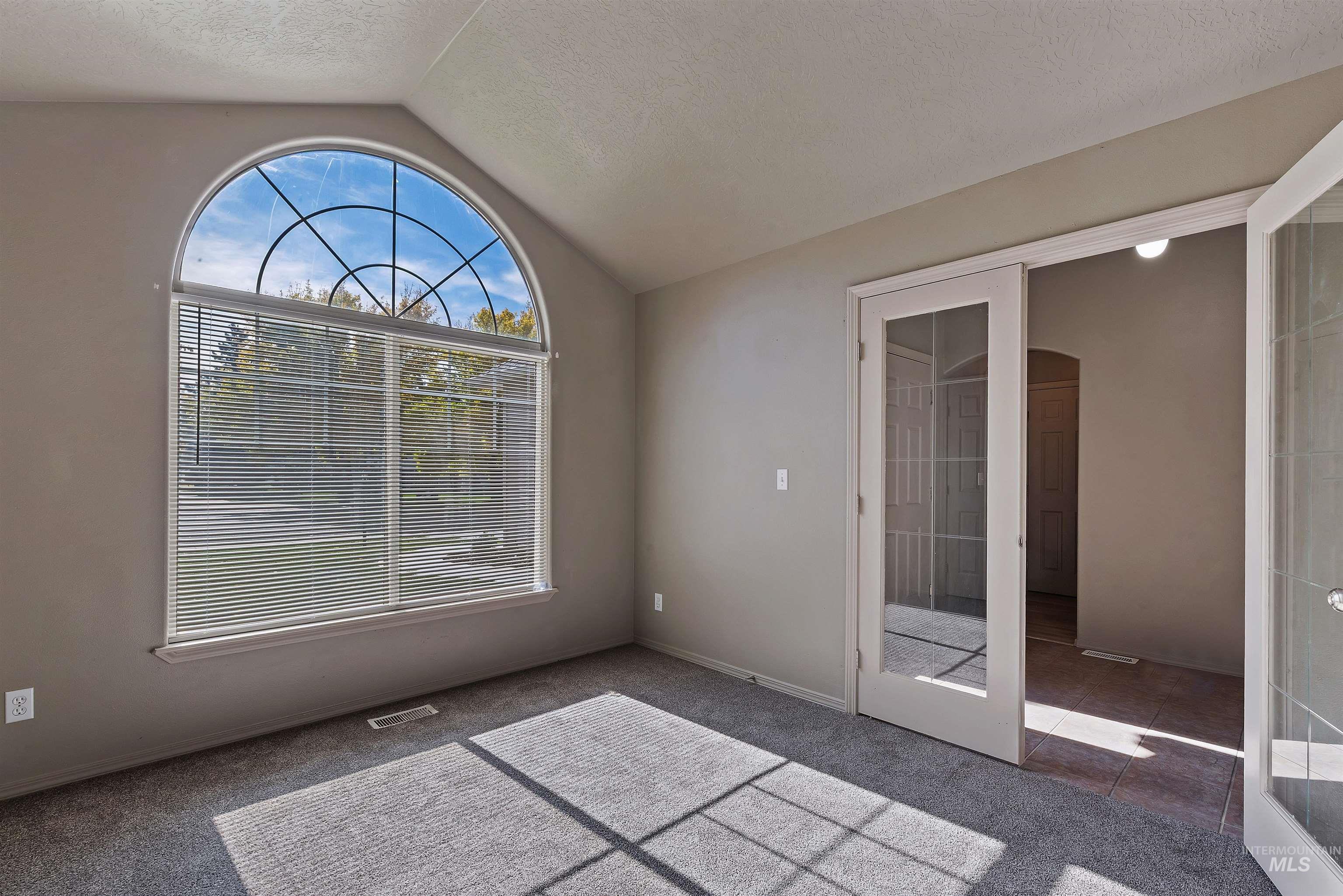 4654 W Gillette St.