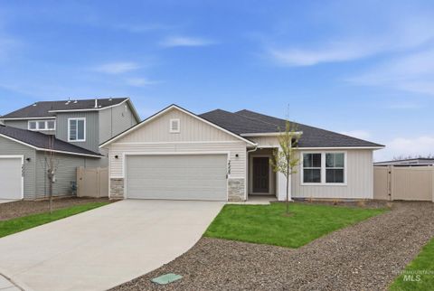 Photo of 2558 W Fallon Lp, Nampa, ID 83651 (MLS # 98965339)