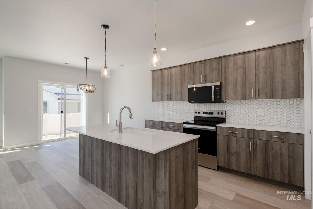 Photo of 2389 N Silver Wolf Ave, Star, ID 83669 (MLS # 98965841)