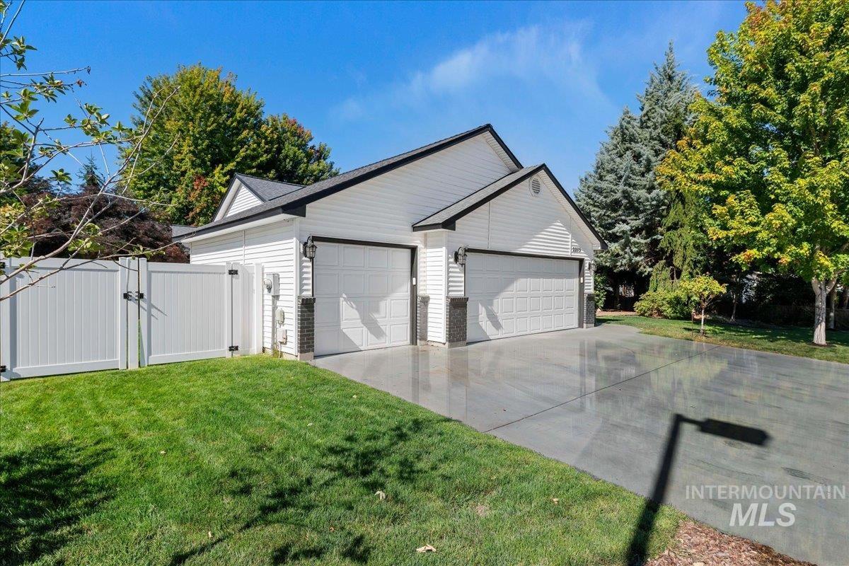 2273 S Weimaraner Way