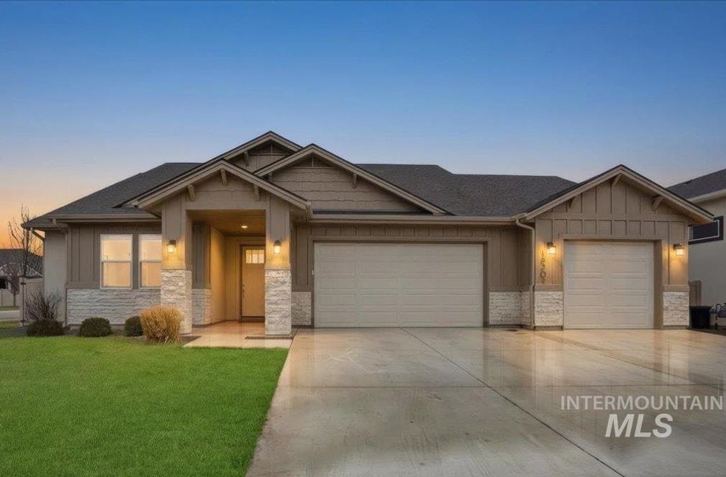 Photo of 18204 N Phlox Way, Nampa, ID 83687 (MLS # 98973854)