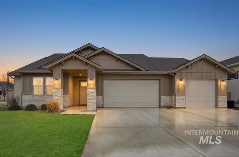 18204 N Phlox Way Nampa ID 83687